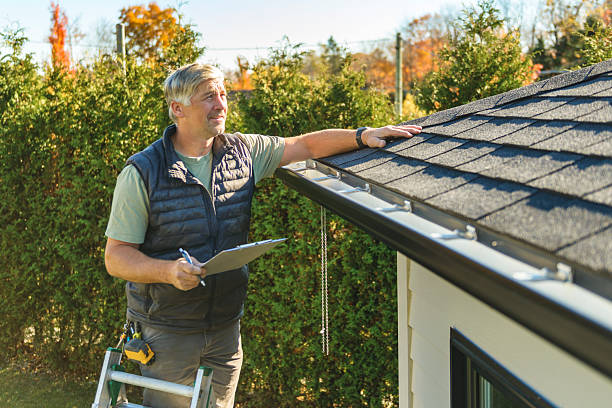 Professional Roofing technician working in Minden, NV
